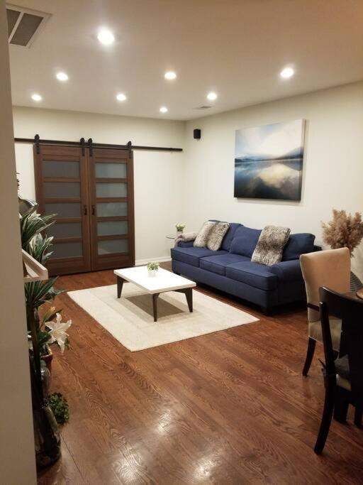 Nice And Cozy. Sleeps 5. Apartment Chicago Luaran gambar