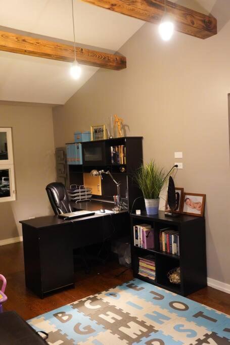 Nice And Cozy. Sleeps 5. Apartment Chicago Luaran gambar