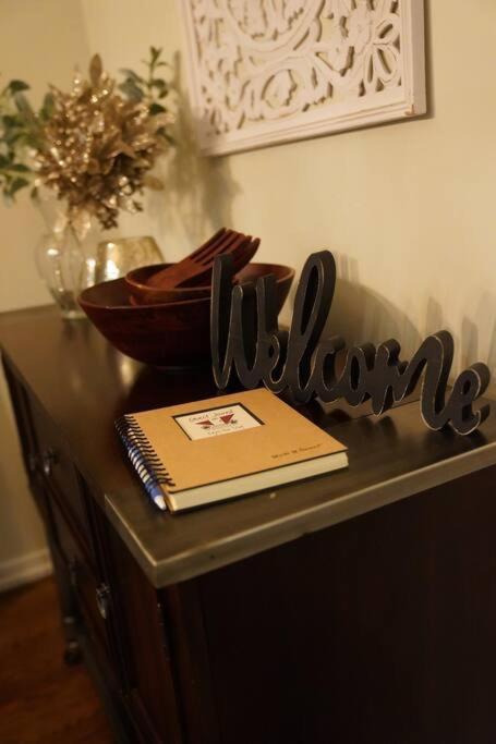 Nice And Cozy. Sleeps 5. Apartment Chicago Luaran gambar
