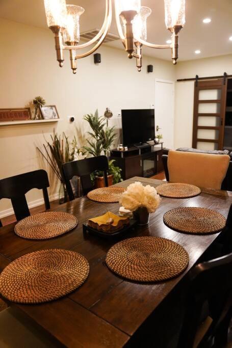 Nice And Cozy. Sleeps 5. Apartment Chicago Luaran gambar